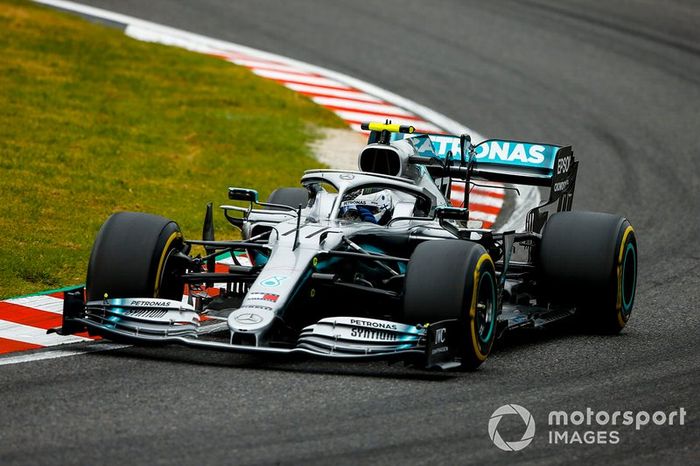 1º Valtteri Bottas, Mercedes AMG W10 (1:27.785)