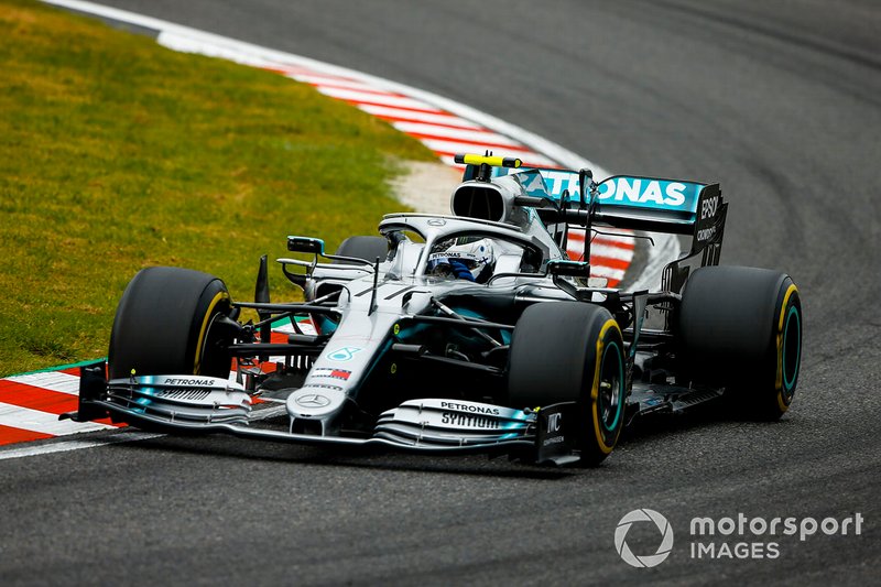 1º Valtteri Bottas, Mercedes AMG W10 (1:27.785)