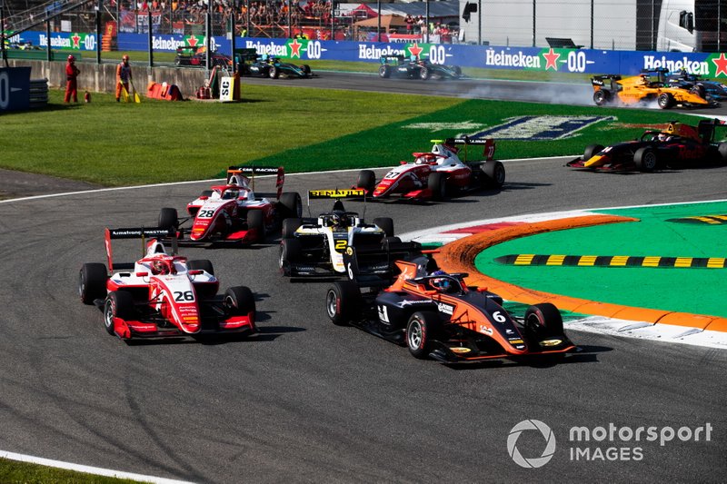 Richard Verschoor, MP Motorsport y Marcus Armstrong, PREMA Racing