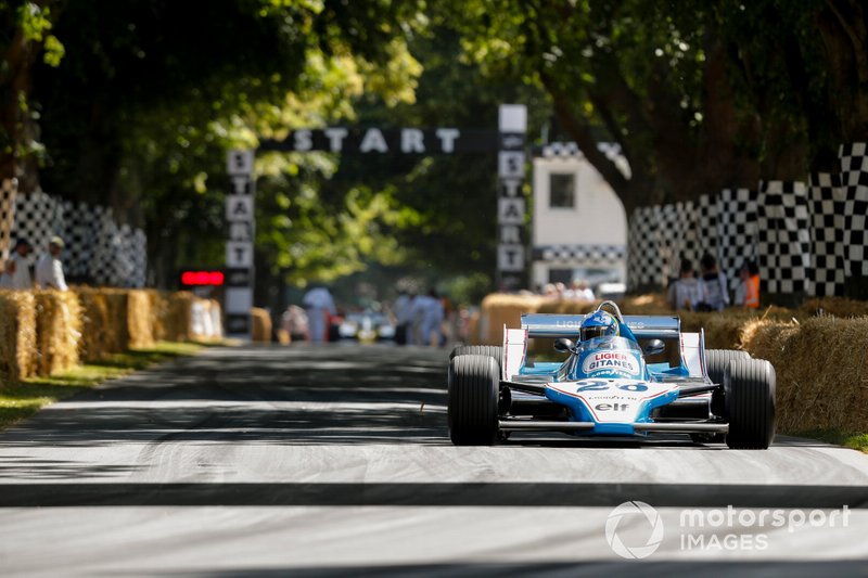 Ligier-Cosworth JS11
