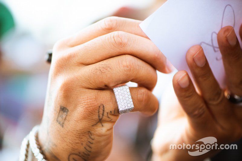 Lewis Hamilton`s ring