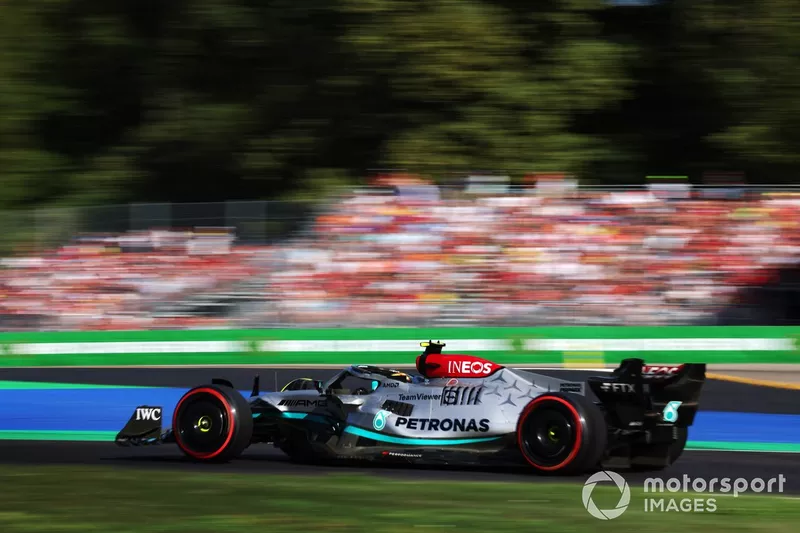 Lewis Hamilton, Mercedes W13