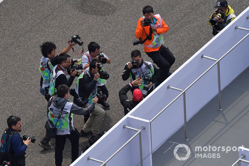 Fotografi intorno a Lewis Hamilton, Mercedes AMG F1