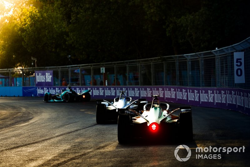 Lucas di Grassi, Audi Sport ABT Schaeffler, Audi e-tron FE05 segue Felipe Massa, Venturi Formula E, Venturi VFE05