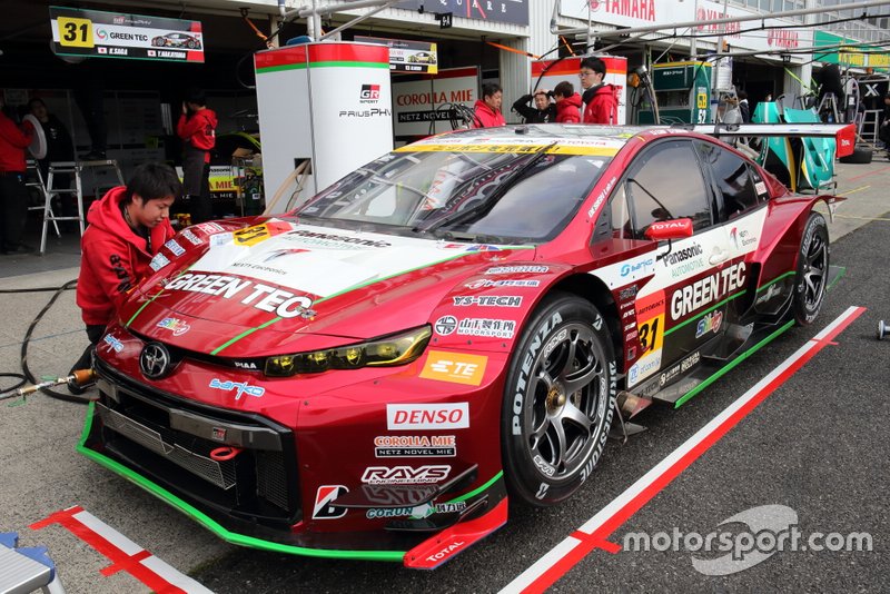 #31 TOYOTA GR SPORT PRIUS PHV apr GT