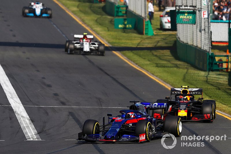 Daniil Kvyat, Toro Rosso STR14, precede Pierre Gasly, Red Bull Racing RB15, e Antonio Giovinazzi, Alfa Romeo Racing C38