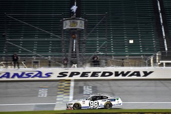 Race winner Chase Briscoe, Stewart-Haas Racing, Ford Mustang