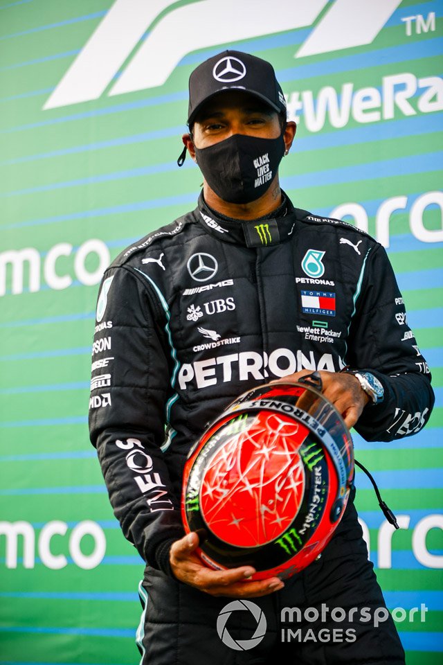 Race Winner Lewis Hamilton, Mercedes-AMG F1 in Parc Ferme