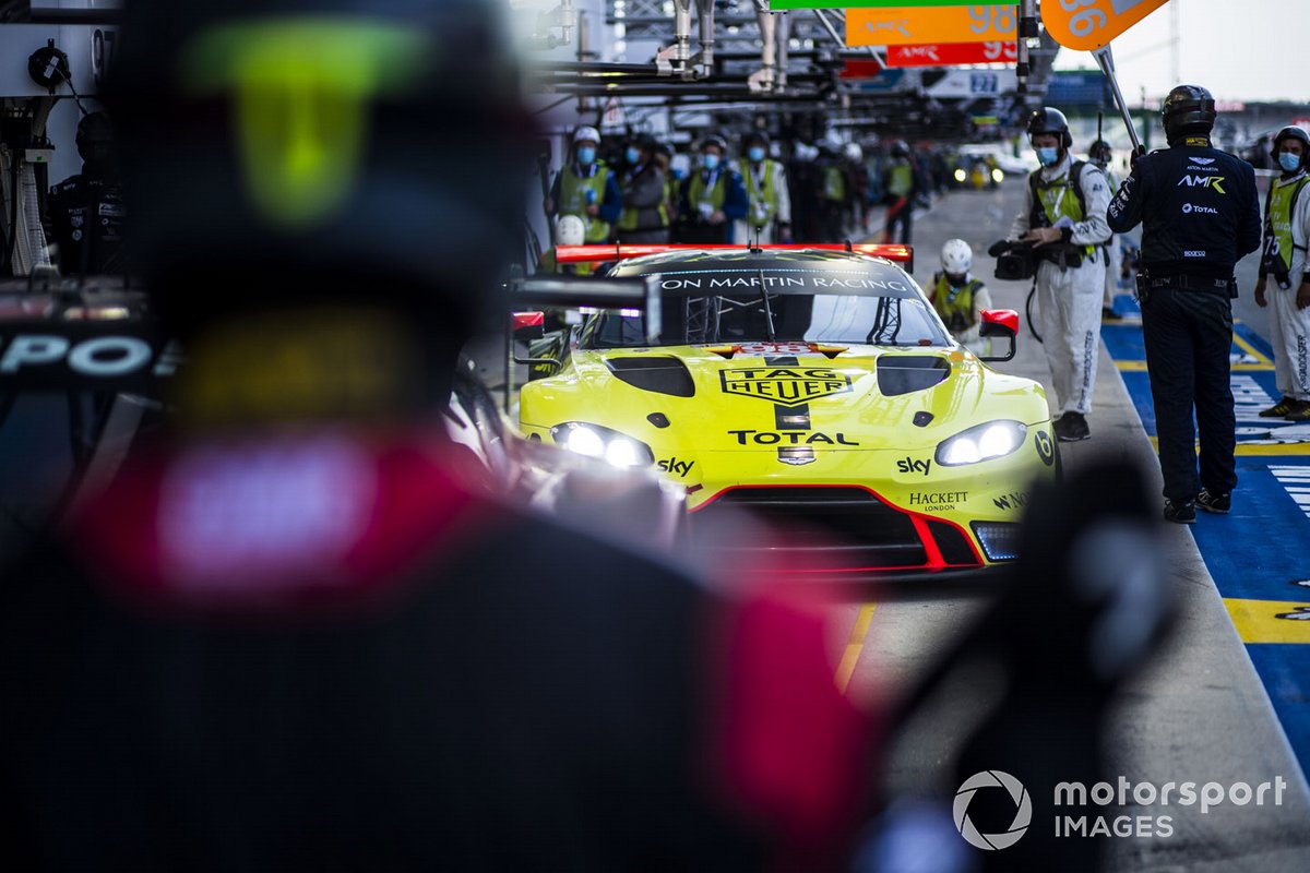 #98 Aston Martin Racing Aston Martin Vantage: Paul Dalla Lana, Augusto Farfus, Ross Gunn