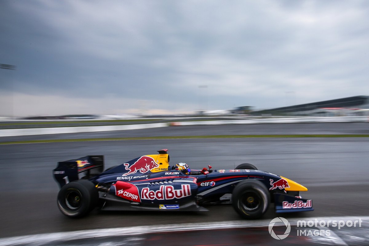 Carlos Sainz jr., Dams