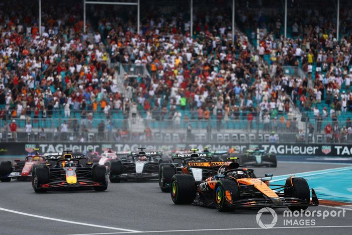 Lando Norris, McLaren, Max Verstappen, Red Bull Racing, George Russell, Mercedes, Andrea Kimi Antonelli, Mercedes