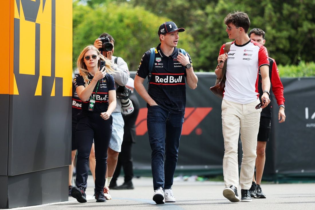 Max Verstappen, Red Bull Racing, Oliver Bearman, Haas F1 Team