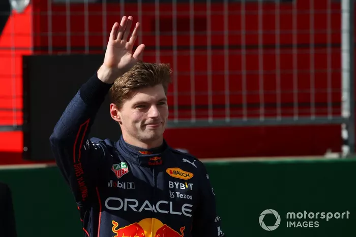 Ganador de la carrera Sprint Max Verstappen, Red Bull Racing en Parc Ferme