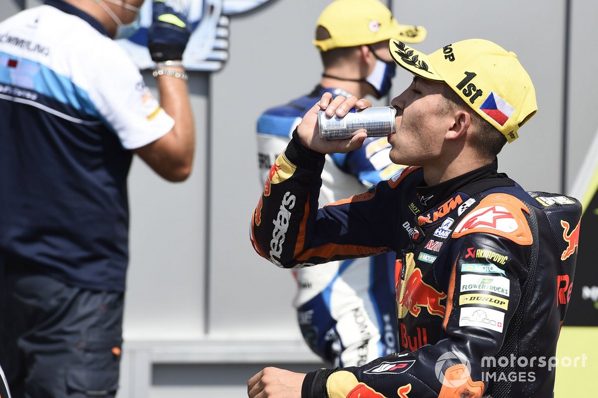 Ganador de la pole Raúl Fernández, Red Bull KTM Ajo