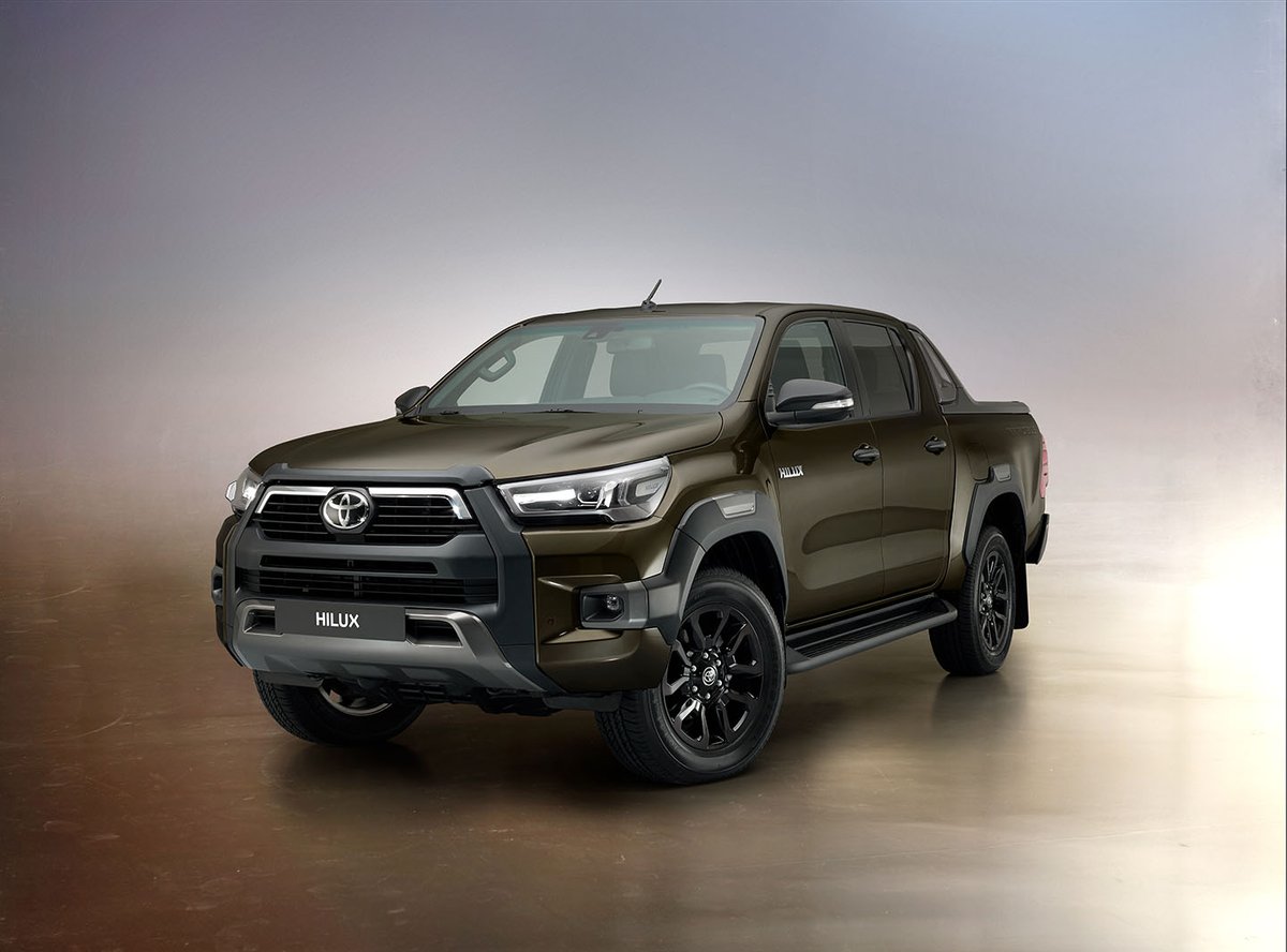 Toyota Hilux 8