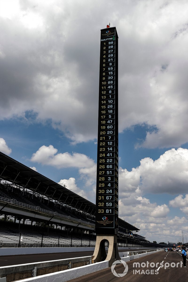 Torre de puntuación al final de la primera carrera