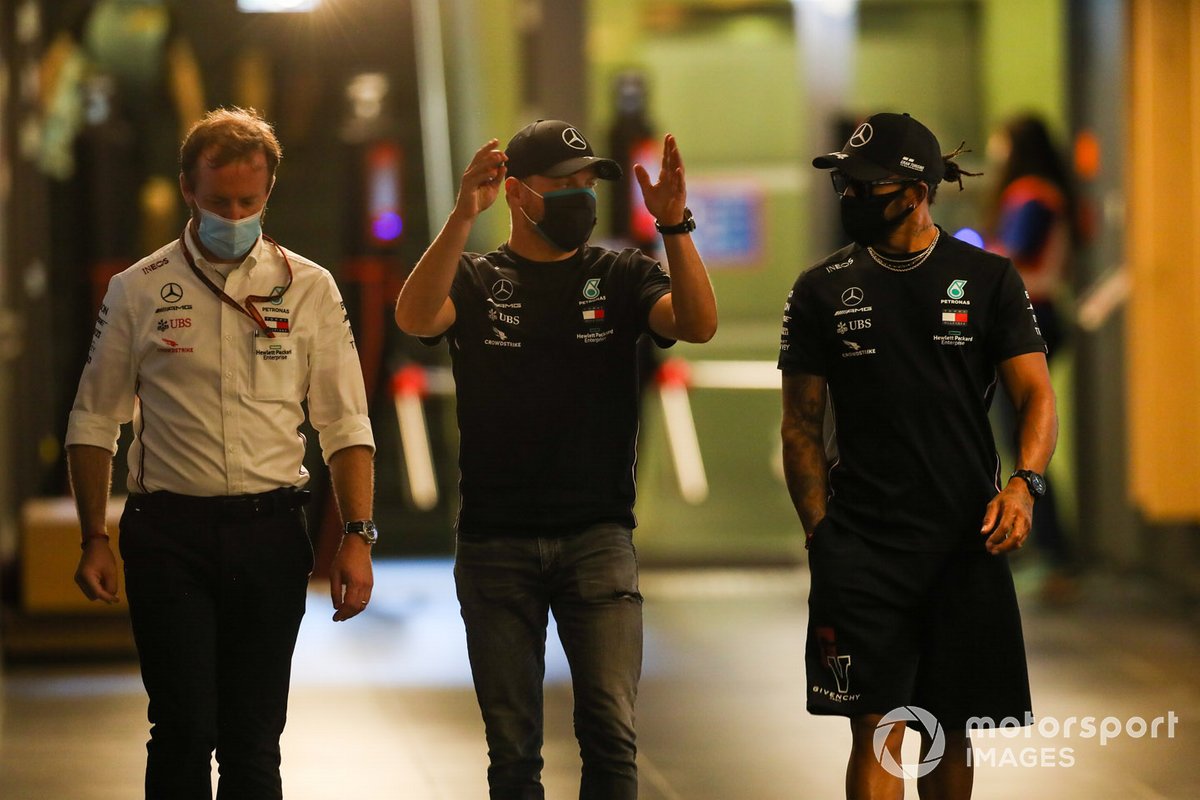 Bradley Lord, Valtteri Bottas, Mercedes-AMG Petronas F1 and Lewis Hamilton, Mercedes-AMG Petronas F1
