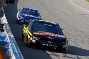 Clint Bowyer, Stewart-Haas Racing, Ford Mustang DEKALB