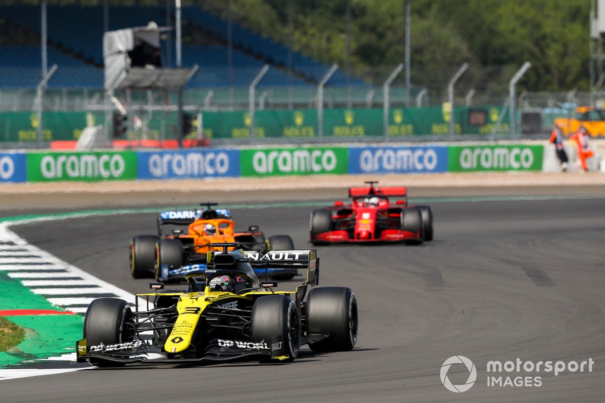Daniel Ricciardo, Renault F1 Team R.S.20, Carlos Sainz Jr., McLaren MCL35, Sebastian Vettel, Ferrari SF1000