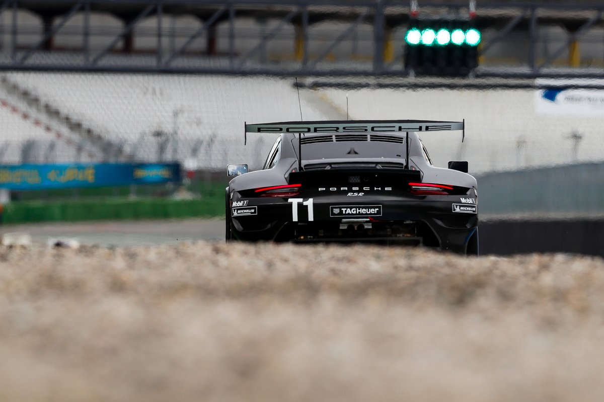 Porsche 911 RSR