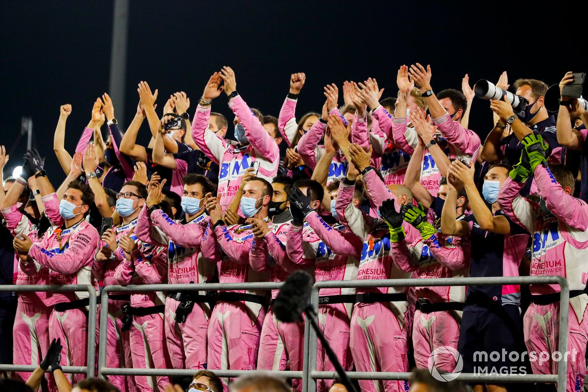El equipo de Racing Point celebra la victoria