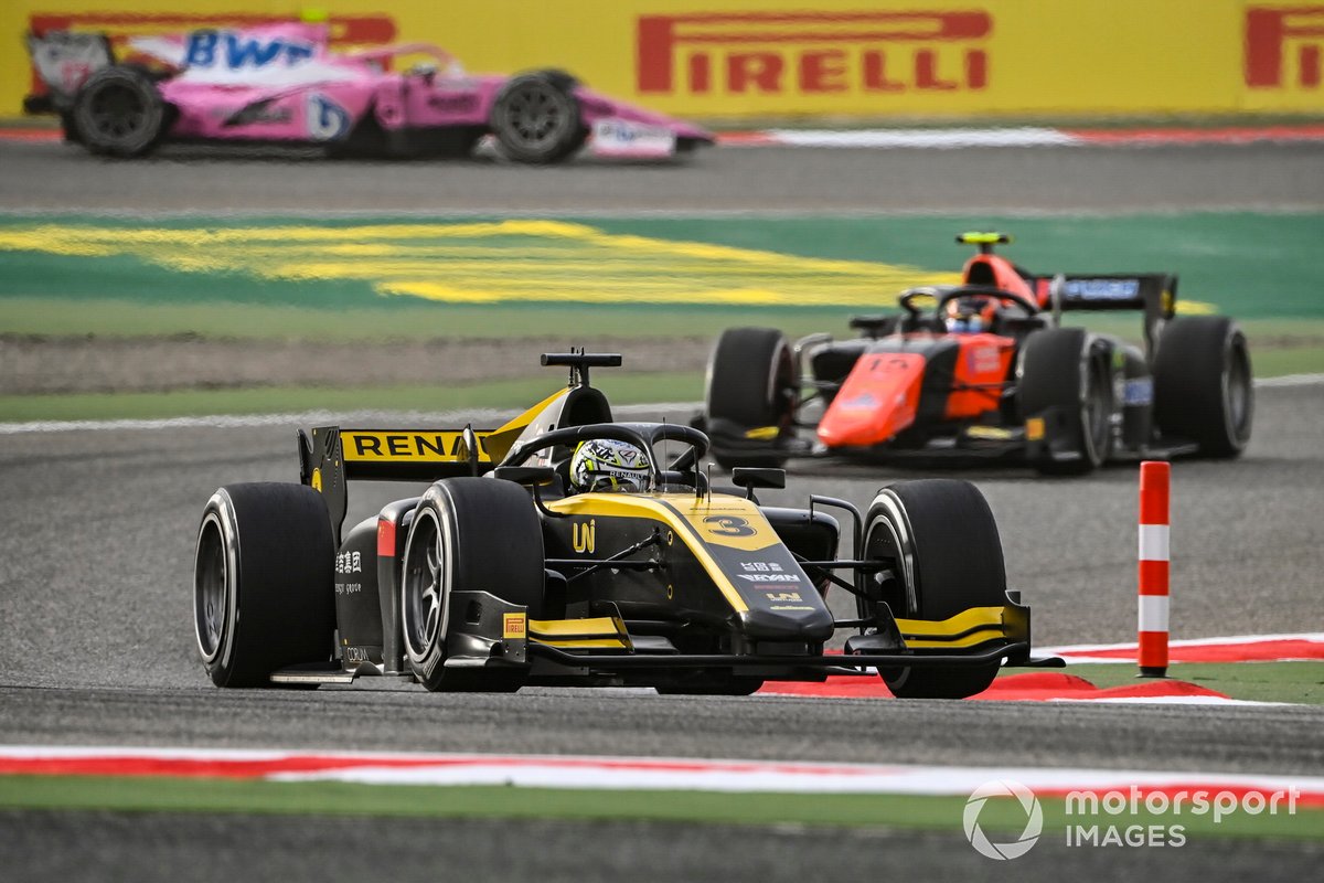 Guanyu Zhou, UNI-Virtuosi precede Felipe Drugovich, MP Motorsport