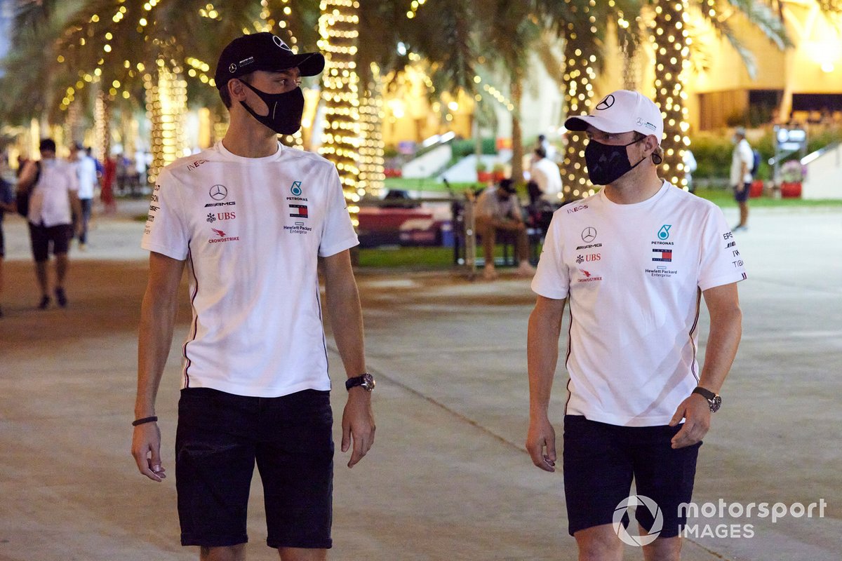 George Russell, Mercedes-AMG F1 y Valtteri Bottas, Mercedes-AMG F1