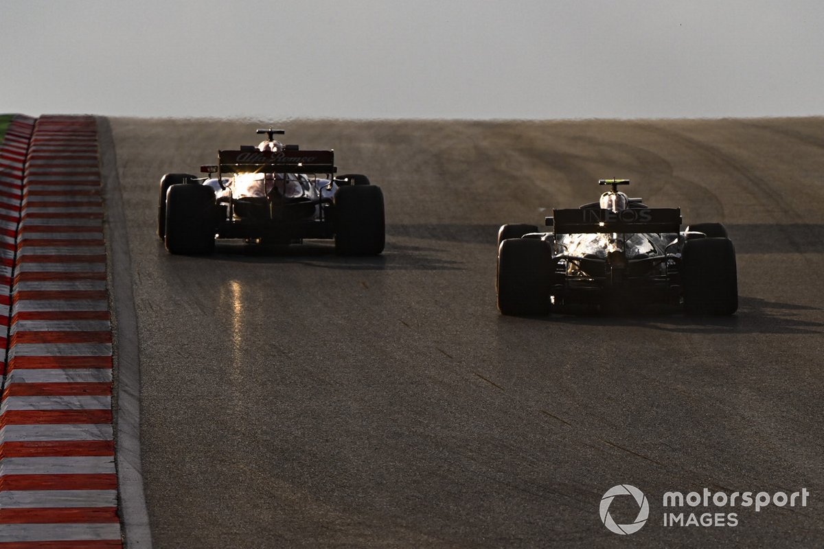 Кими Райкконен, Alfa Romeo C39, Валттери Боттас, Mercedes F1 W11