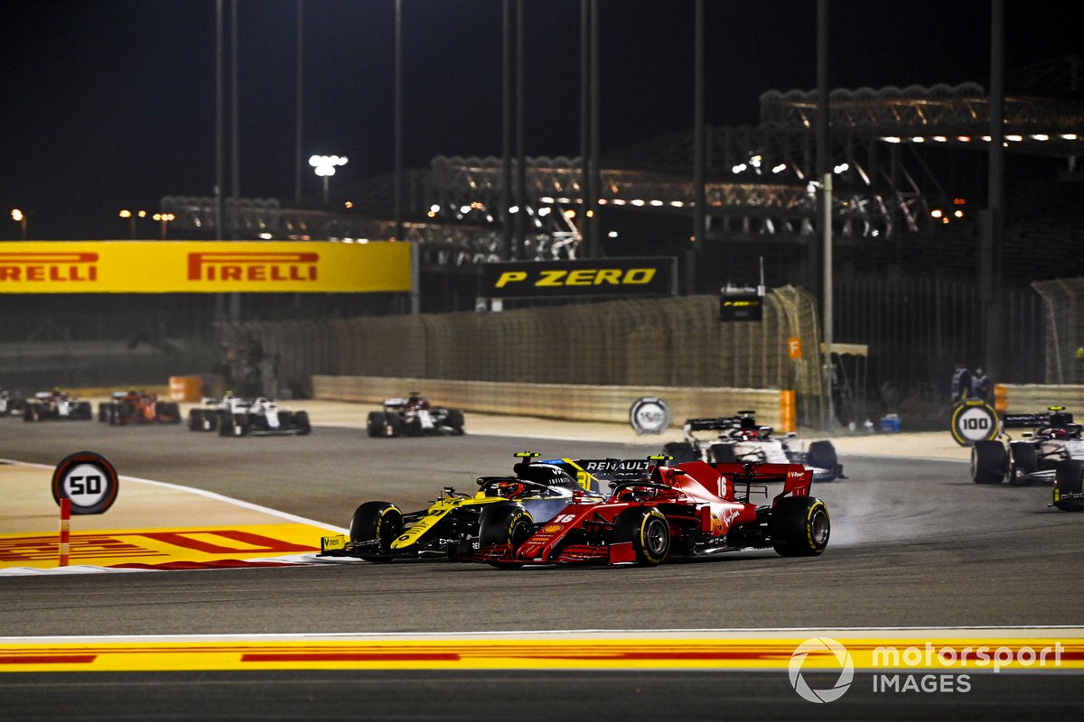 Esteban Ocon, Renault F1 Team R.S.20, Charles Leclerc, Ferrari SF1000