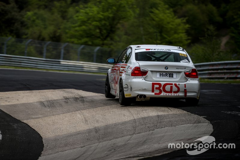 #155 Emir Aşarı, Ersin Yücesan, Torsten Kratz, BMW 325i, Sorg Rennsport