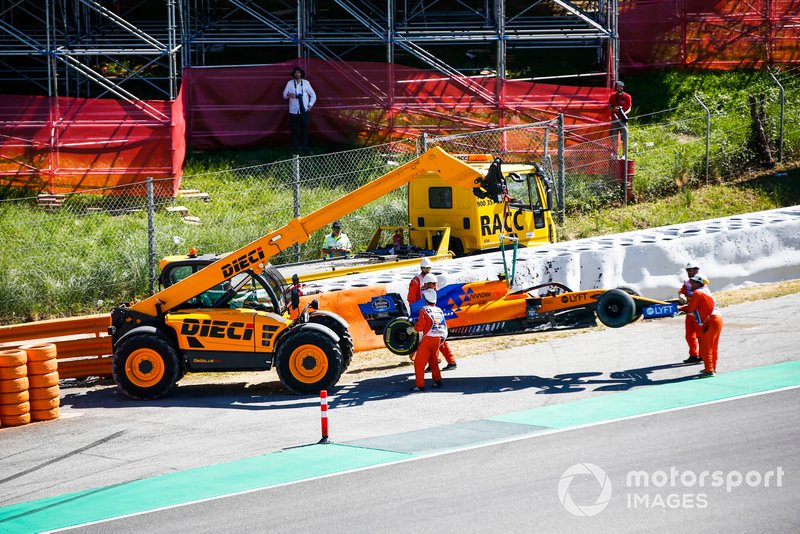 Coche de Lando Norris, McLaren MCL34, tras su accidente