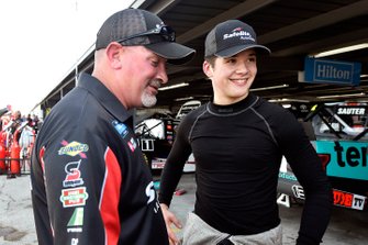 Harrison Burton, Kyle Busch Motorsports, Toyota Tundra Safelite AutoGlass