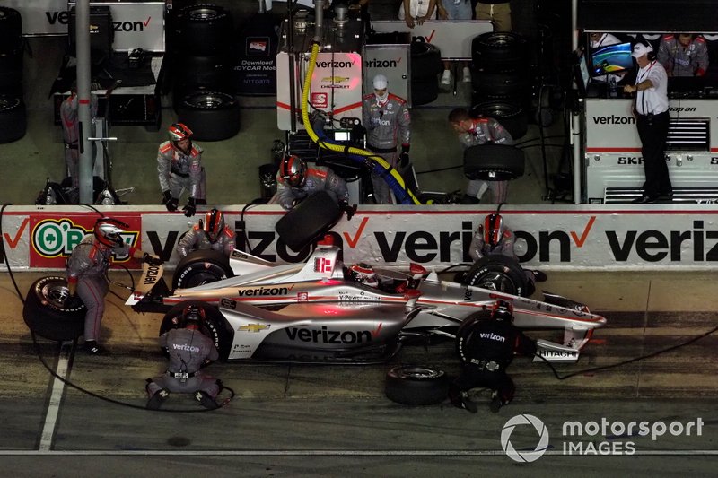 Will Power, Team Penske Chevrolet, pit stop