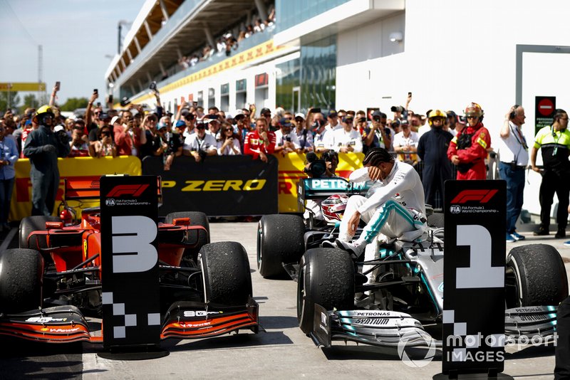 Lewis Hamilton, Mercedes AMG F1 W10 al Parc Ferme