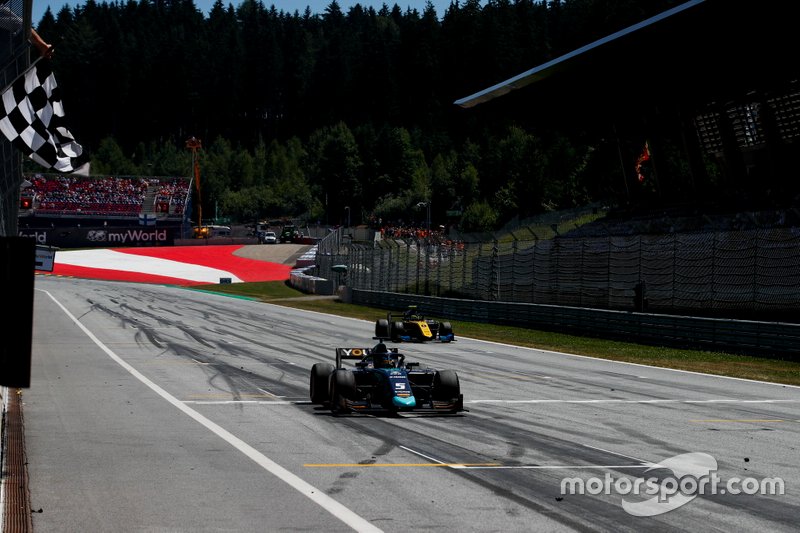 Sergio Sette Camara vence o GP da Áustria