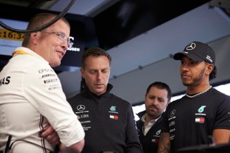 Andy Cowell, Managing Director, HPP, Mercedes AMG, and Lewis Hamilton, Mercedes AMG F1