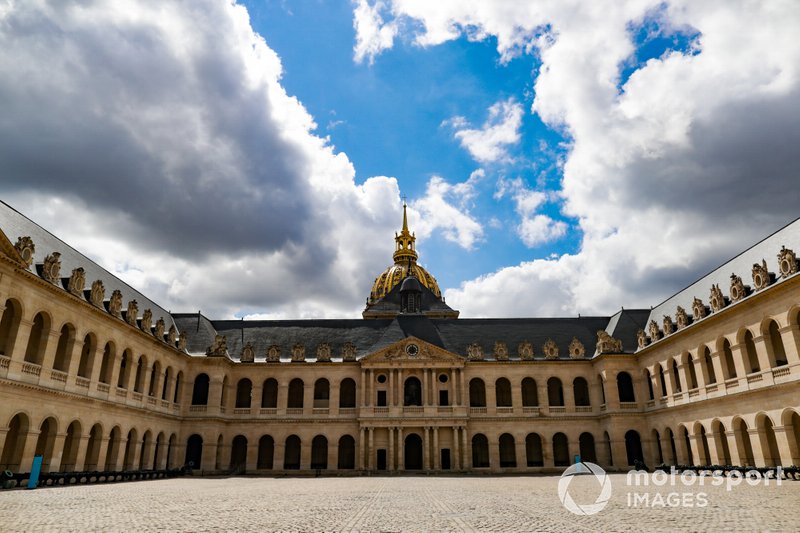 Les Invalides