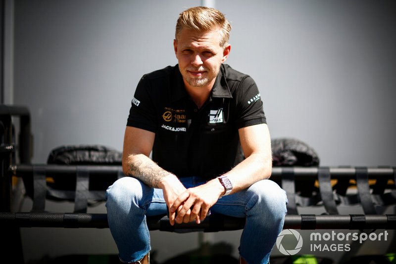 Kevin Magnussen, Haas F1 sat on Pirelli tyres