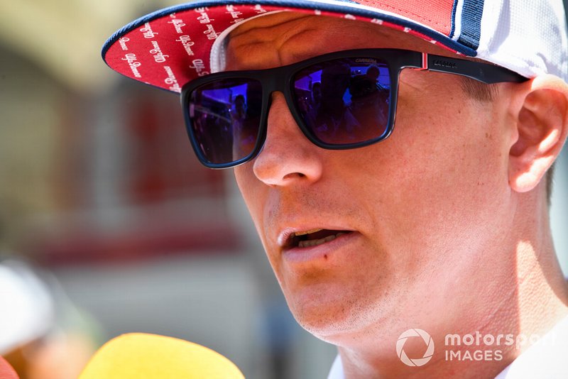 Kimi Raikkonen, Alfa Romeo Racing speaks with the media