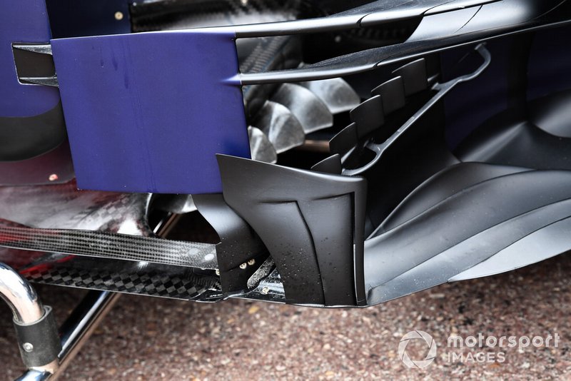 Red Bull RB15: Luftleitbleche