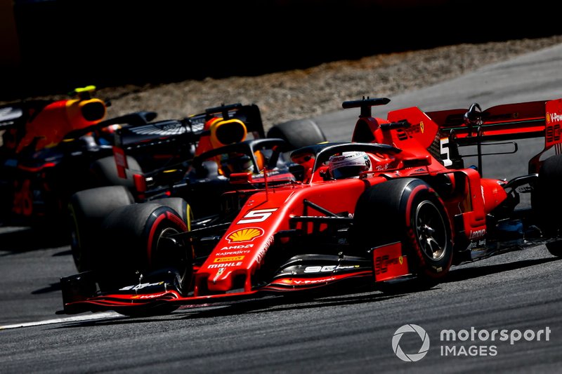 Sebastian Vettel, Ferrari SF90, Pierre Gasly, Red Bull Racing RB15