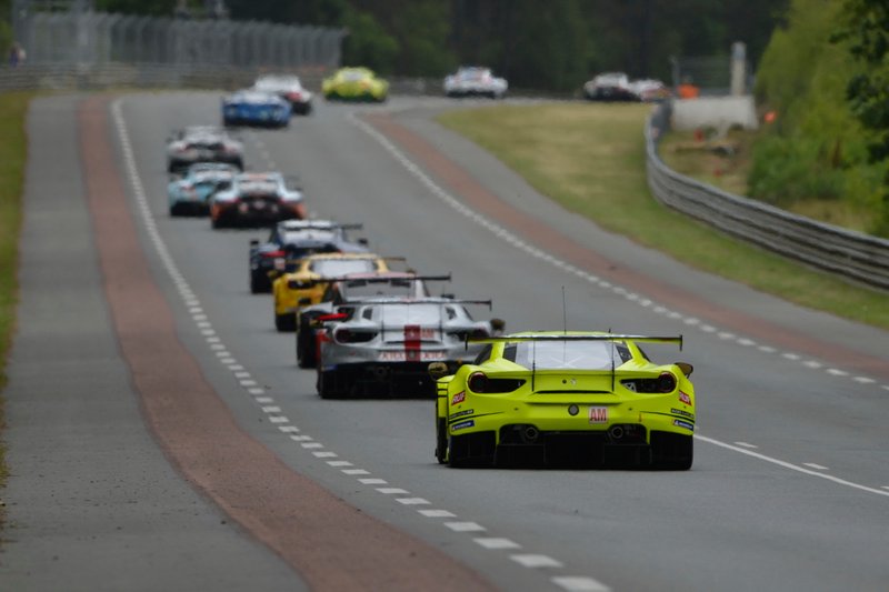 ##70 MR Racing Ferrari 488 GTE: Motoaki Ishikawa, Olivier Beretta, Eddie Cheever