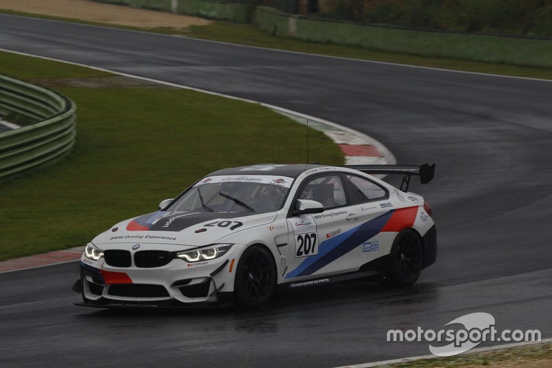 #207 BMW M4 GT4, BMW Team Italia: Fascicolo-Guerra