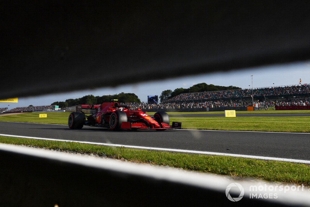 Carlos Sainz Jr., Ferrari SF21