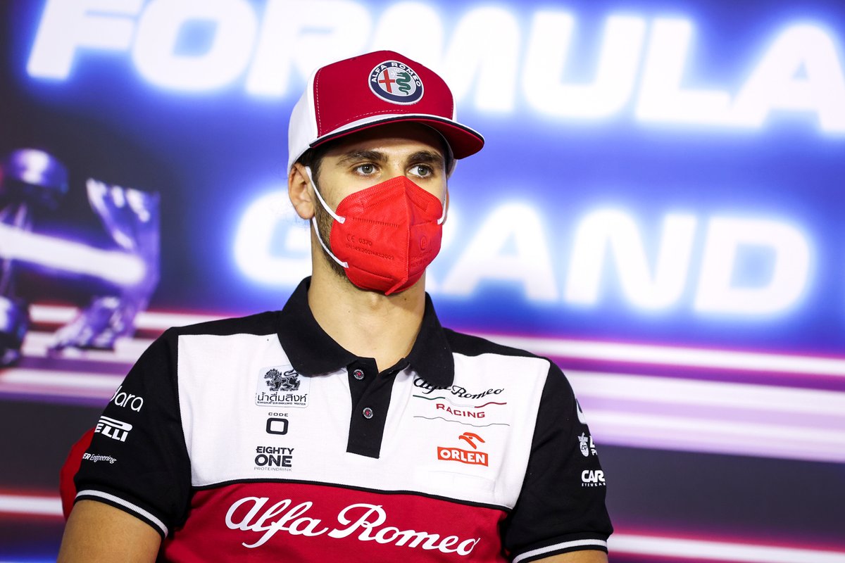 Antonio Giovinazzi, Alfa Romeo Racing en la conferencia de prensa