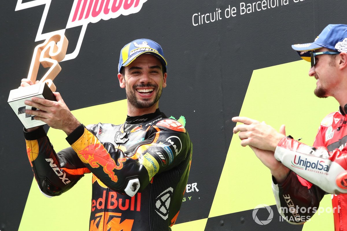 Podio: ganador de la carrera Miguel Oliveira, Red Bull KTM Factory Racing
