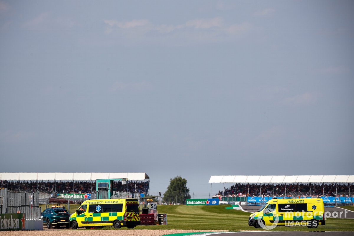 Aston Martin DBX Medical Car and Ambulances after the crash between Lewis Hamilton, Mercedes W12 and Max Verstappen, Red Bull Racing RB16B 