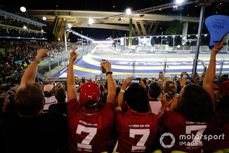 Acción al inicio del GP de Singapur