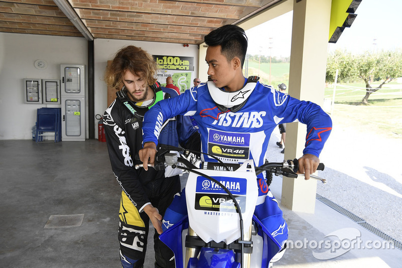 Faeroz mendapat pelatihan dari Stefano Manzi