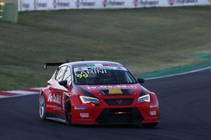 Andrea Larini, Seat Leon Cupra-TCR, Pit lane Competizioni